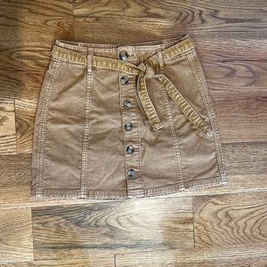 American Eagle Corduroy Skirt, size 00